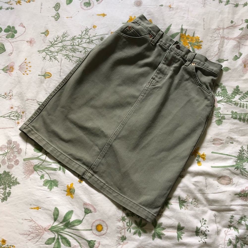 Vintage Levi’s denim skirt